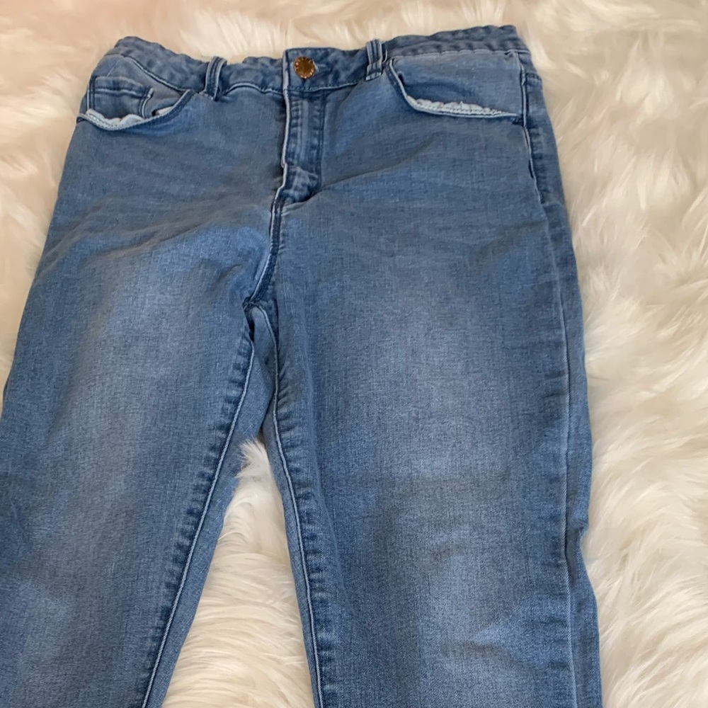 Medium wash blue jeans